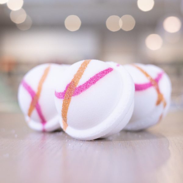 all-hail-the-queen-bath-bomb-buff-city-soap-2